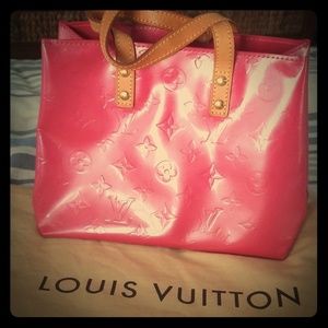 Louis Vuitton Monogram Vernis Leather Reade PM